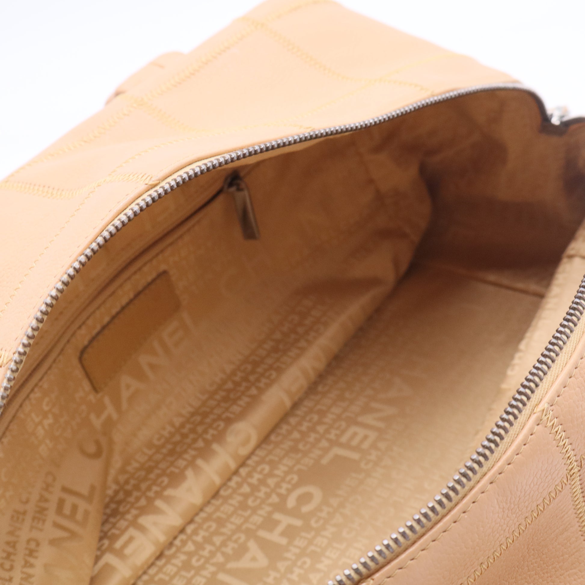 Beige Square Quilt Bowler Bag twins