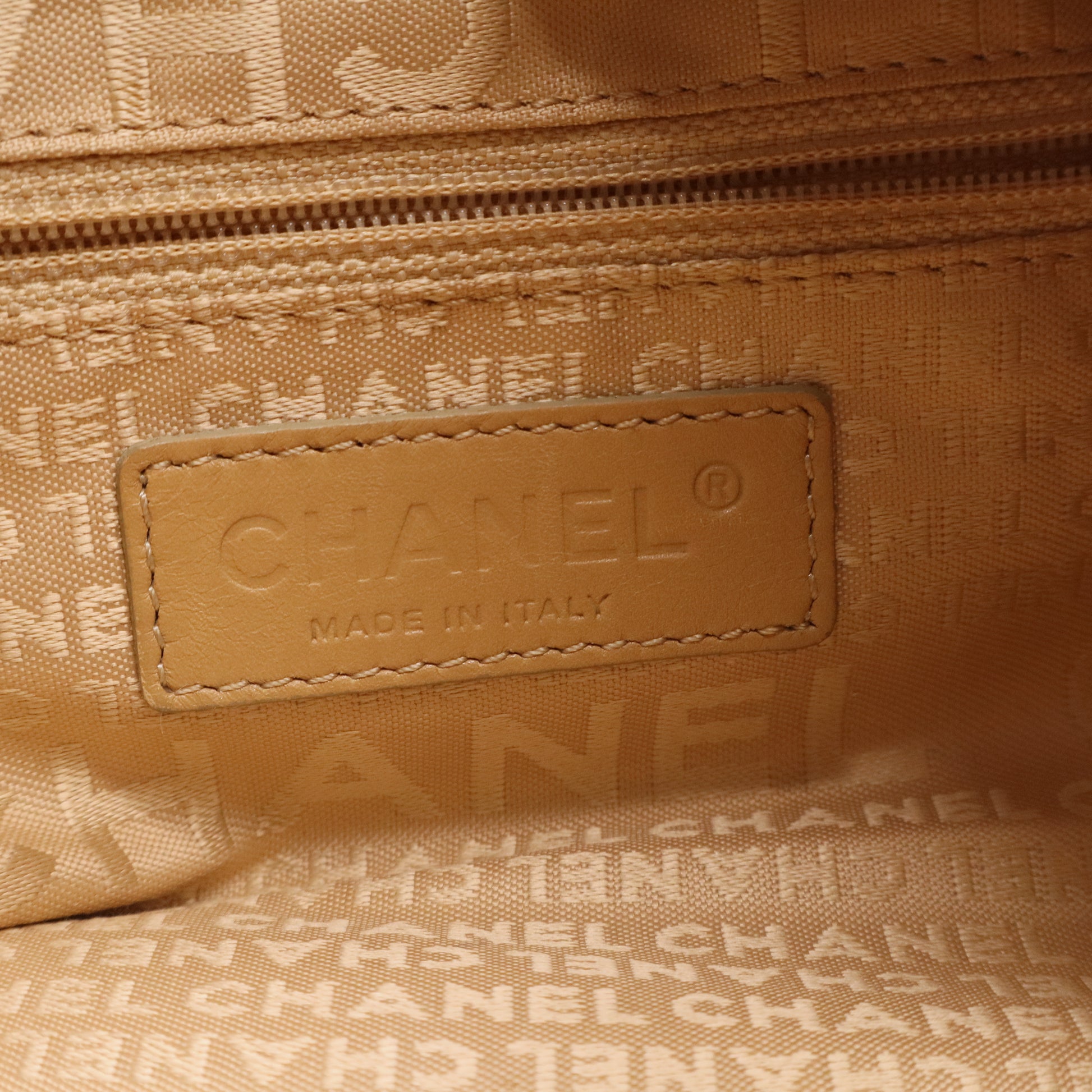 Beige Square Quilt Bowler Bag twins