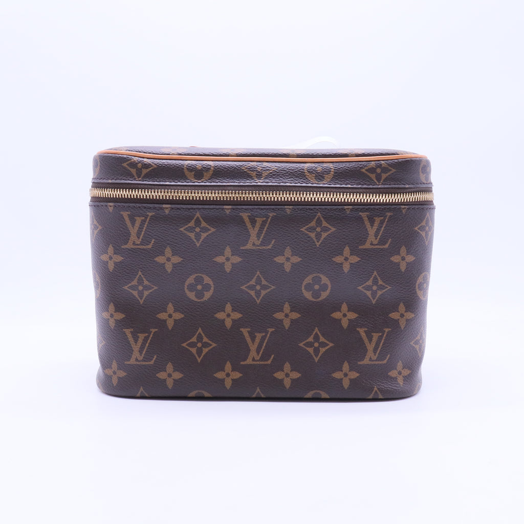 Nice leather vanity case B20111