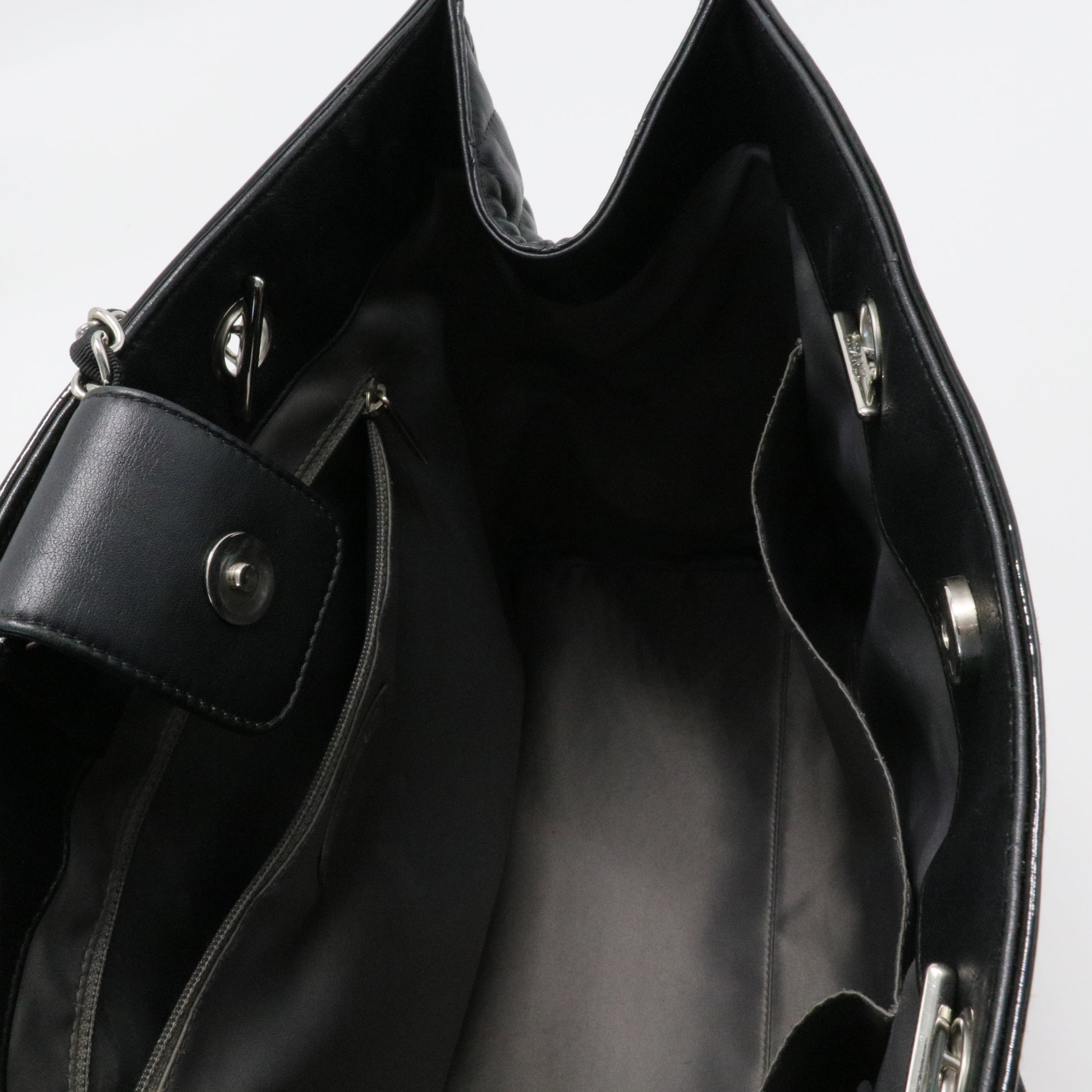 Black Vinyl CC Lipstick Tote Patent