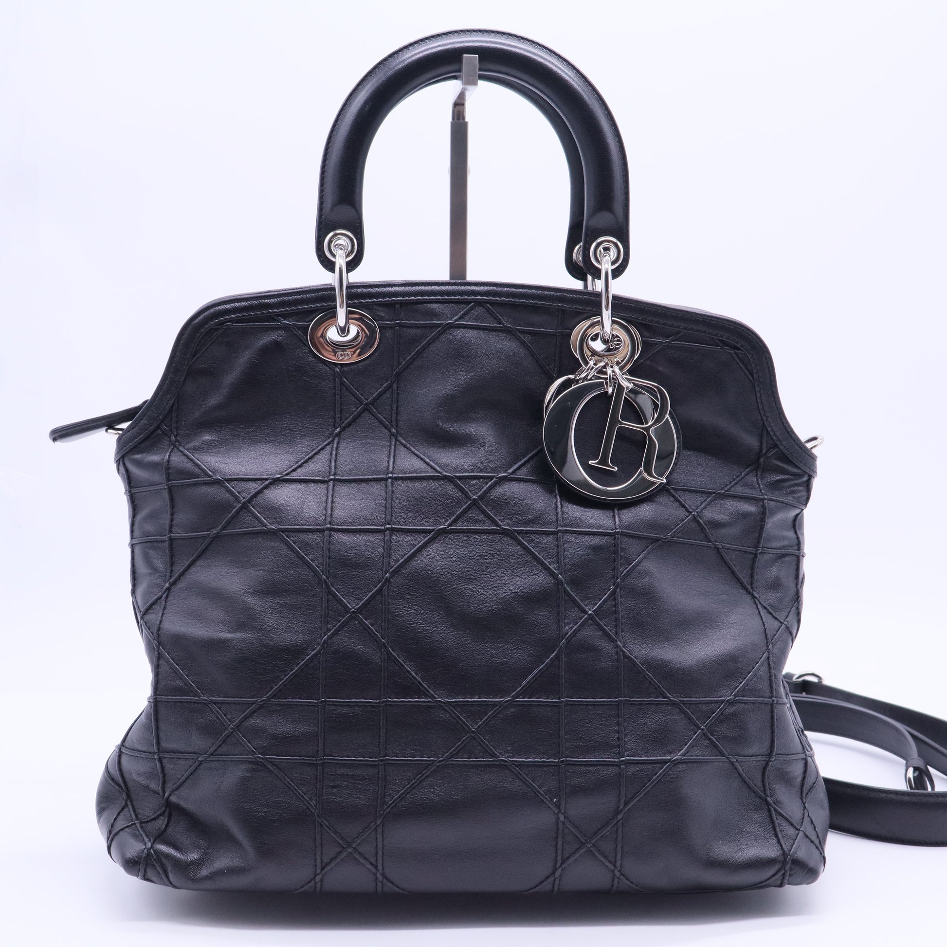 Medium Cannage Granville Tote B12269