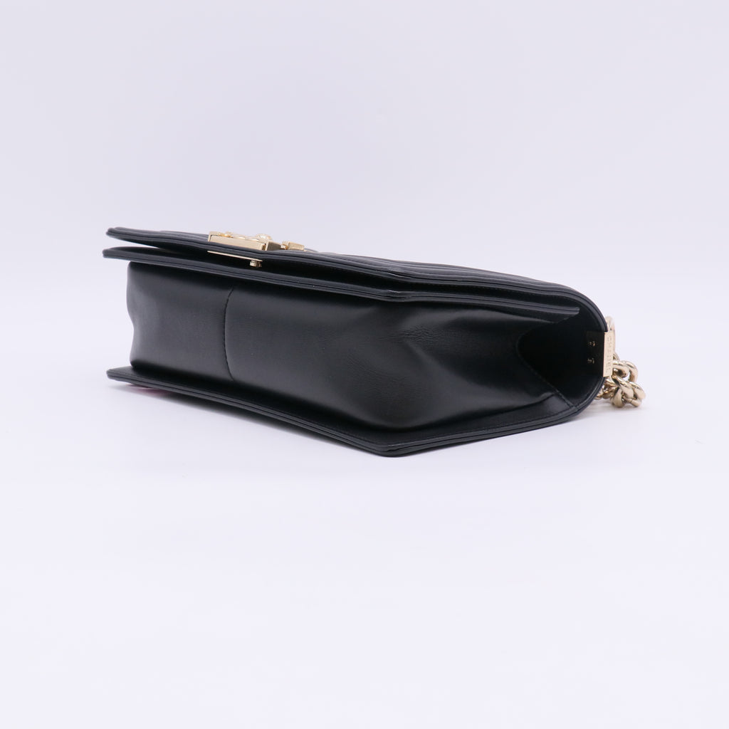 Chanel Calfskin Chevron Quilted Medium Boy Flap Black twins LDJ5562