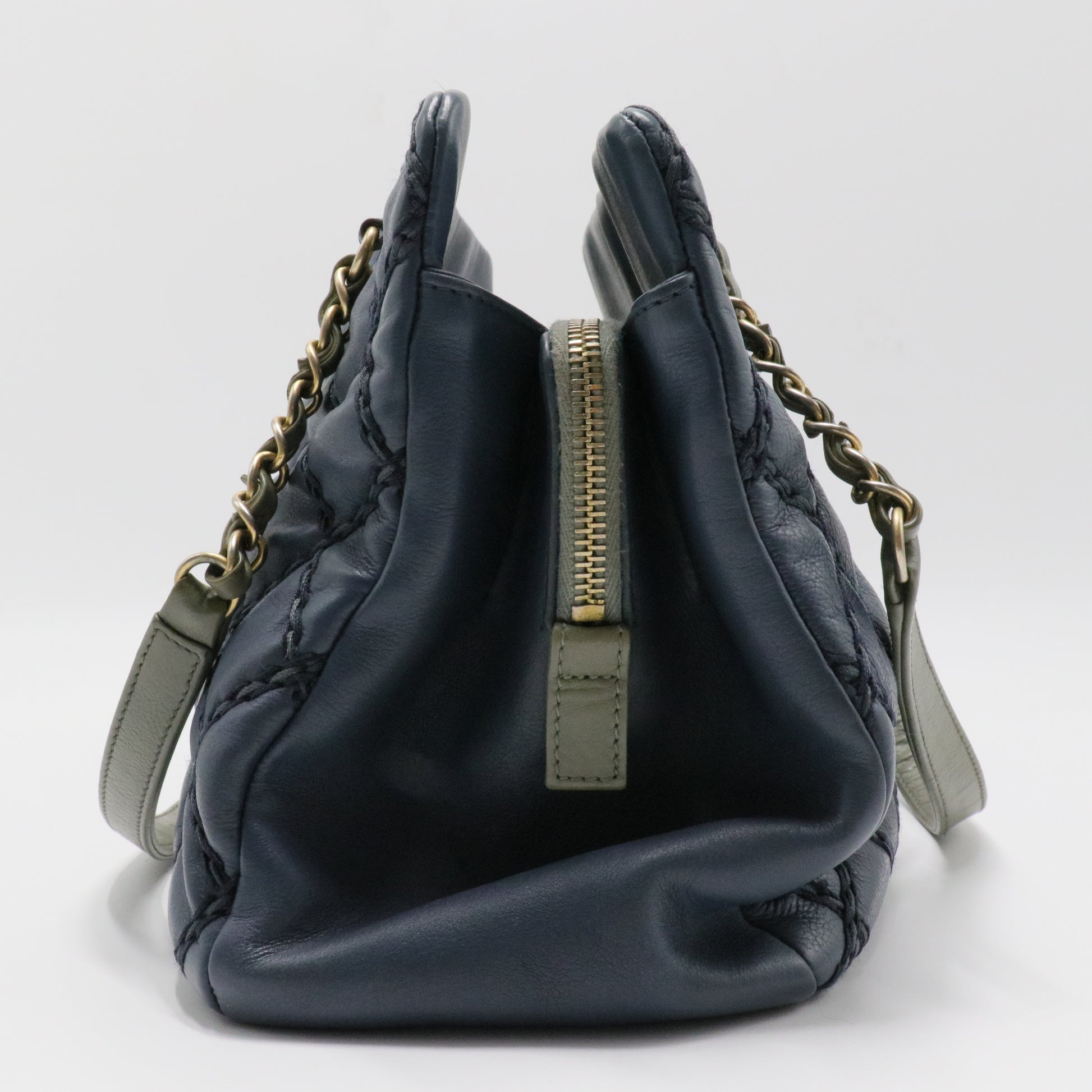 CC Crown Tote Stiched Leather Medium