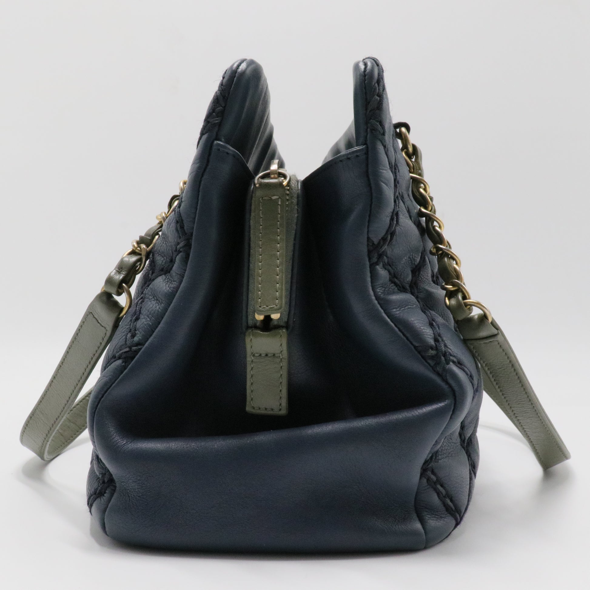 CC Crown Tote Stiched Leather Medium