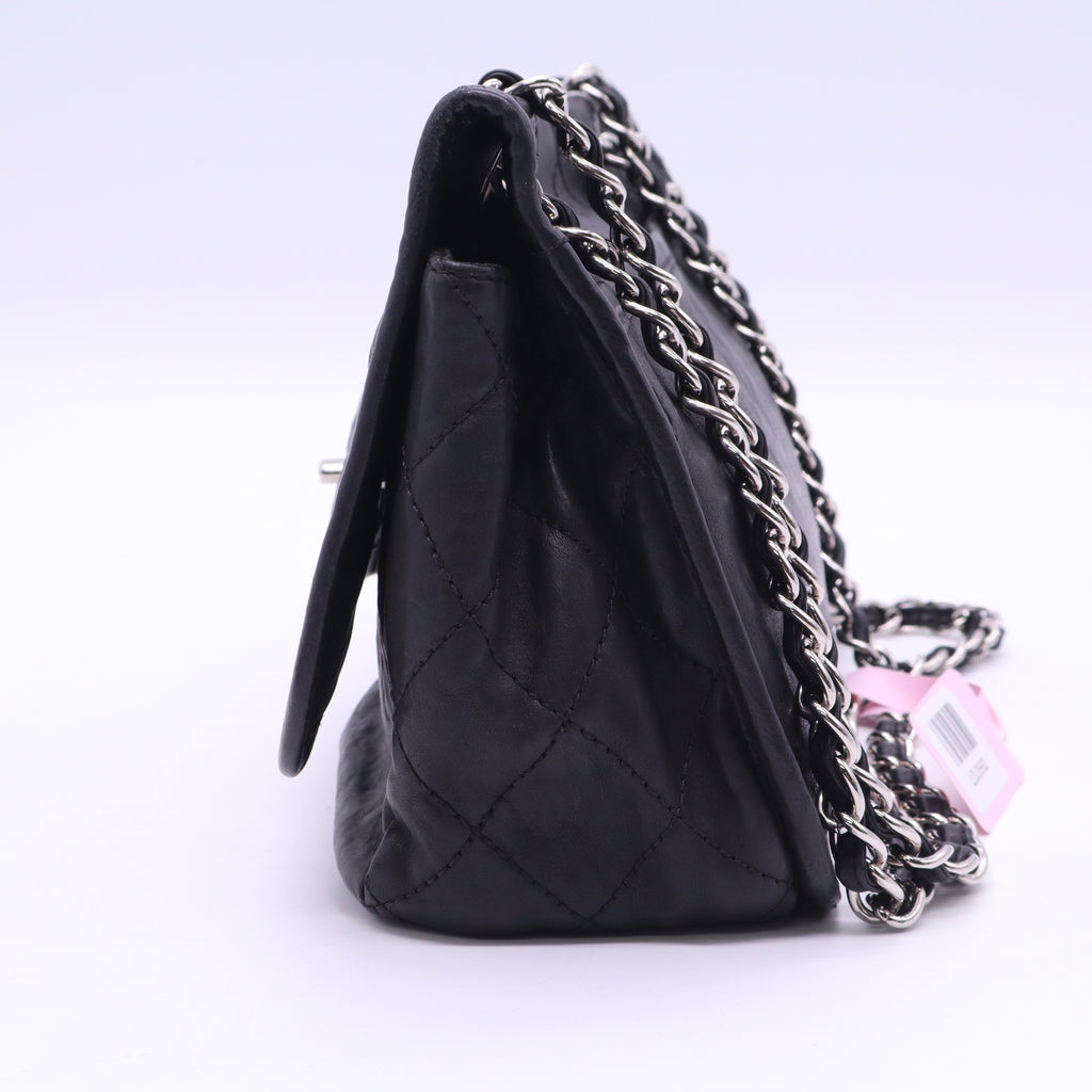 Chanel Natural Beauty Split Pocket Flap Bag Quilted Leather Medium Black twins LDJ3562