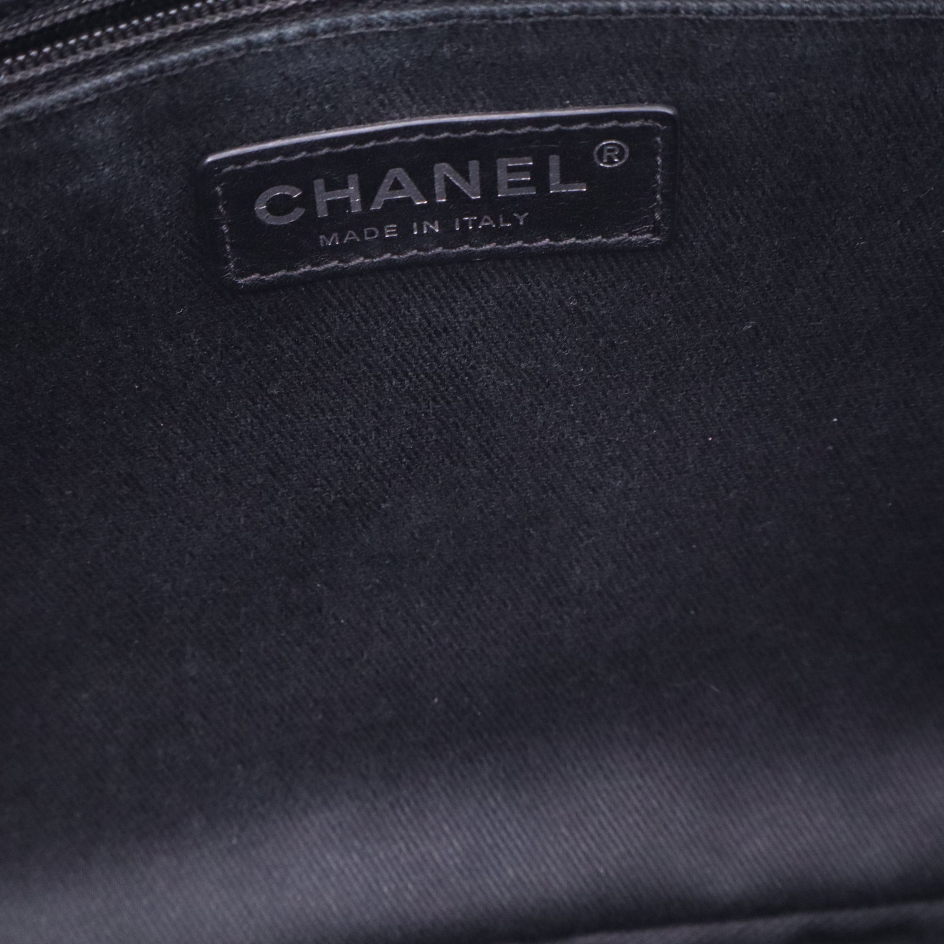 Chanel Natural Beauty Split Pocket Flap Bag Quilted Leather Medium Black twins LDJ3562