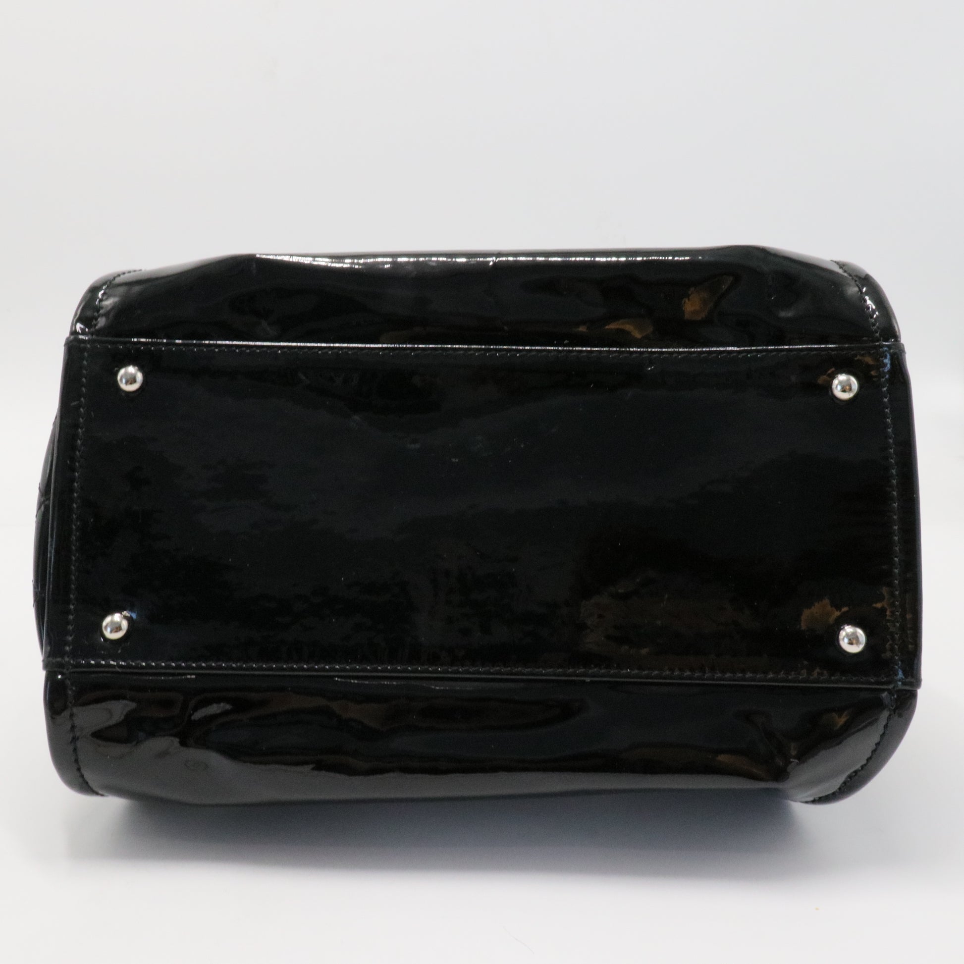 Lipstick Accordion Tote Patent