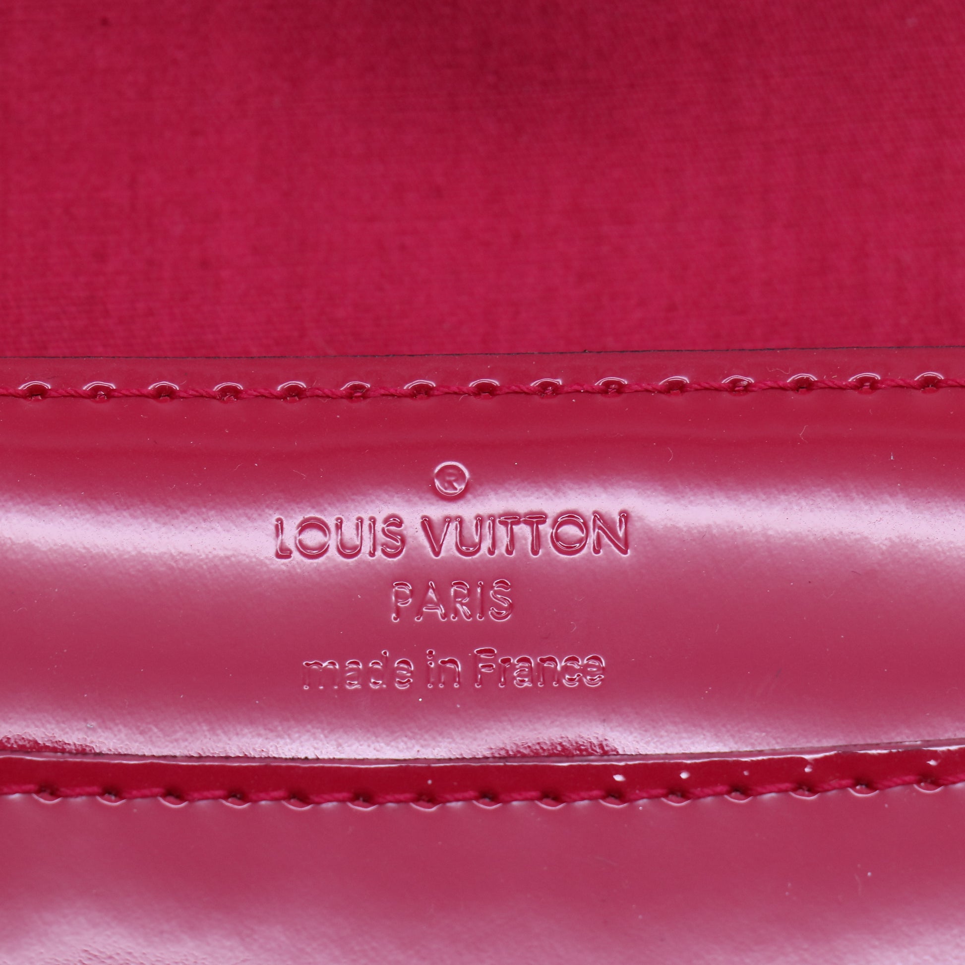 Louis Vuitton Red Vernis Leather Louise Clutch Bag twins B22115