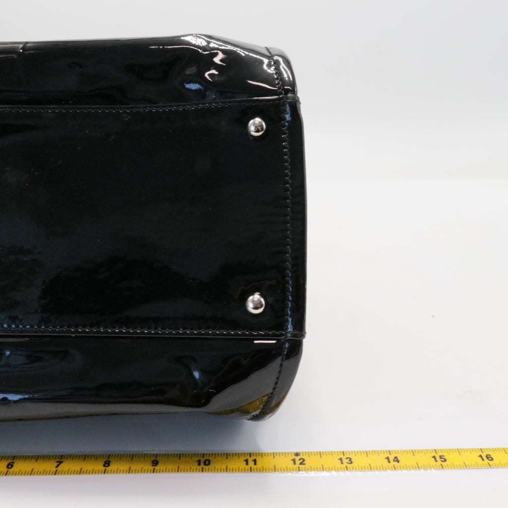 Lipstick Accordion Tote Patent