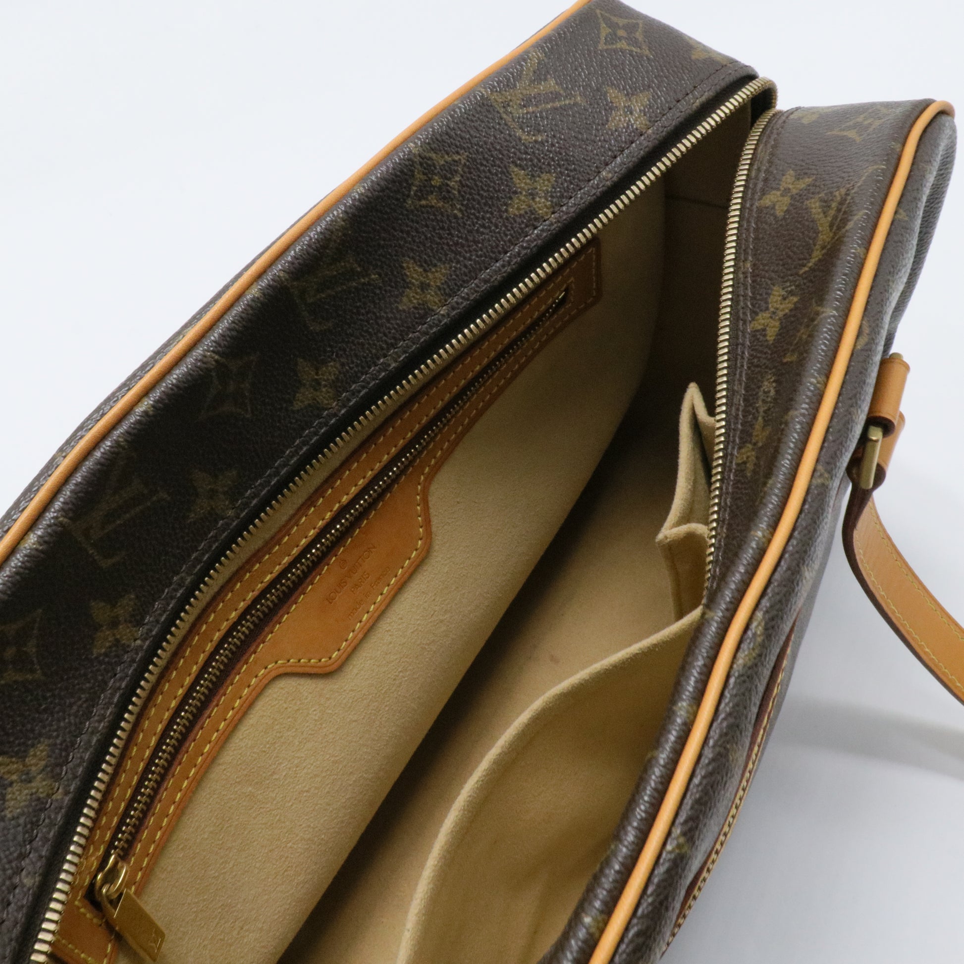 Cite Handbag Monogram Canvas GM