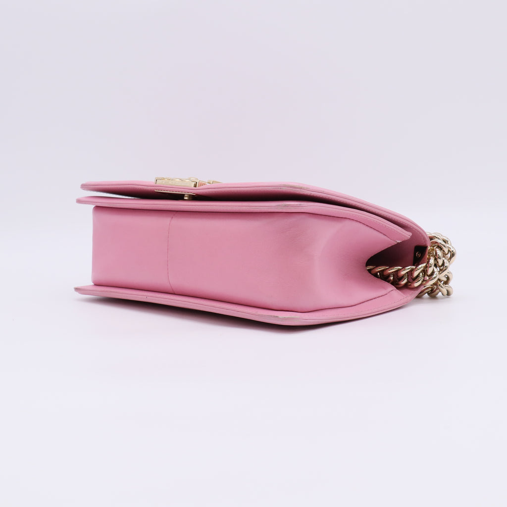 Chanel Boy shoulder bag in pink chevron quilted leather twins LDZ346