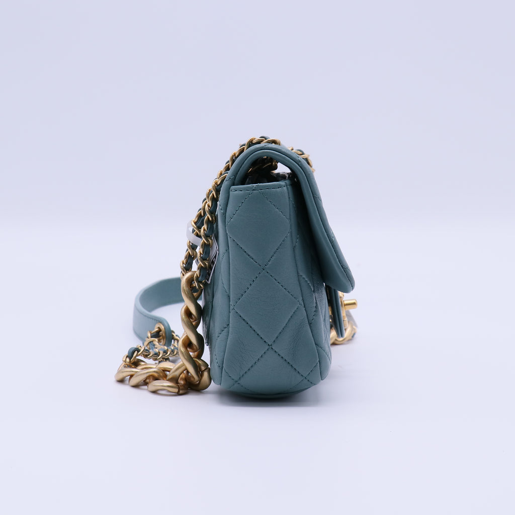 Chanel  2022 Square Mini Flap Bag twins B22125