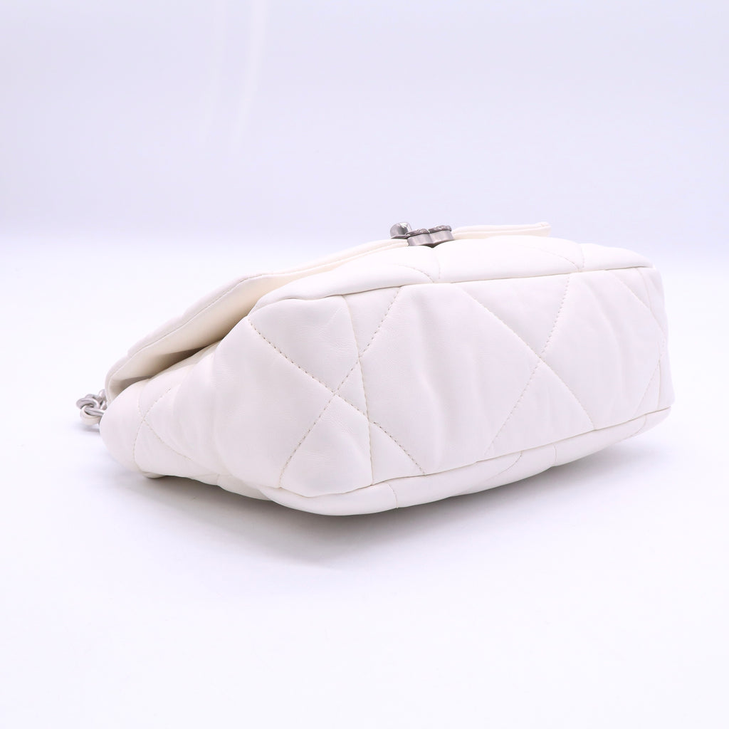 19 Flap Bag Quilted Leather Medium twins LDJ3573