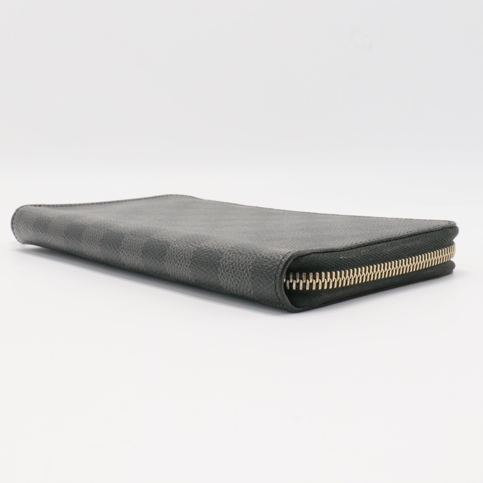 Damier Graphite Pattern Zippy Organizer Wallet