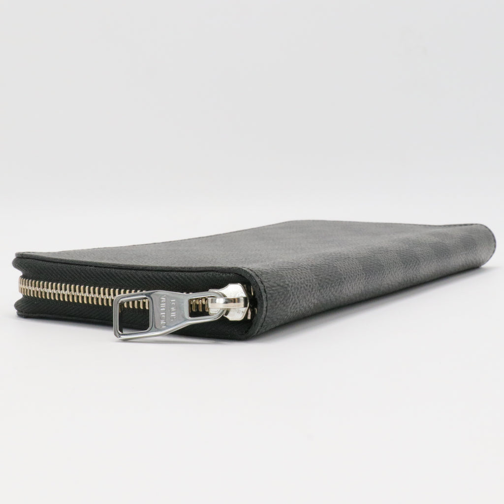 Damier Graphite Pattern Zippy Organizer Wallet