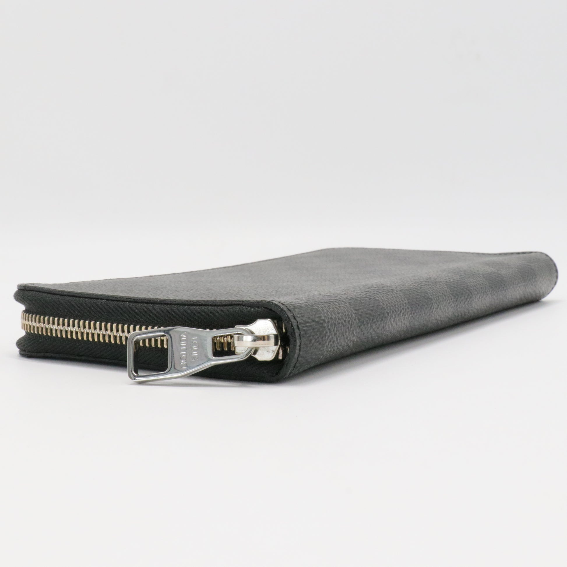 Damier Graphite Pattern Zippy Organizer Wallet