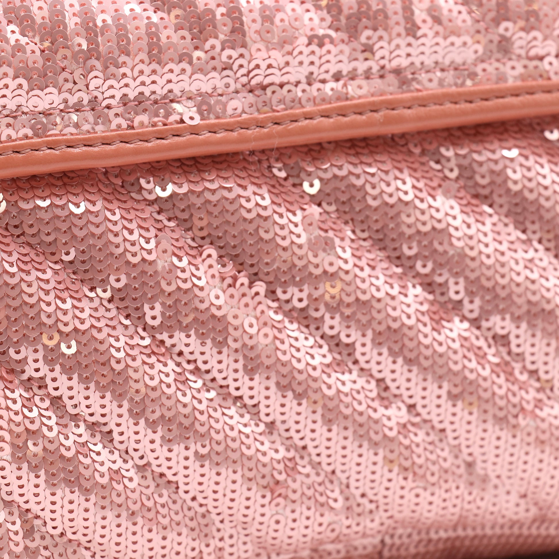 Gucci  Pink Sequin Marmont Small Flap Bag twins LDZ372