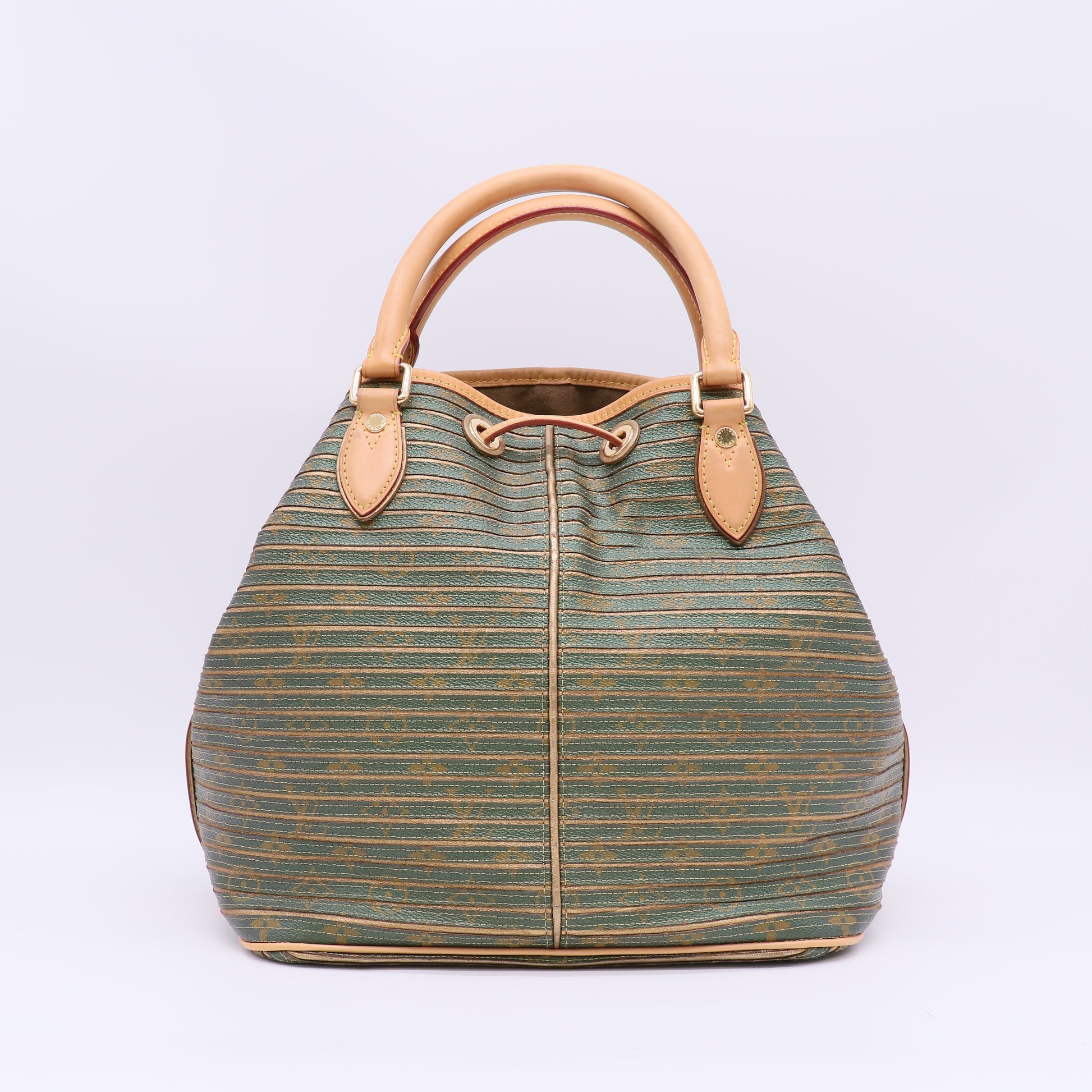 LV Monogram Eden B23879