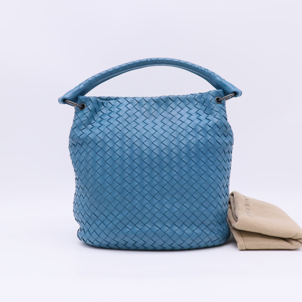 Bucket Bag Intrecciato Nappa Small B23936