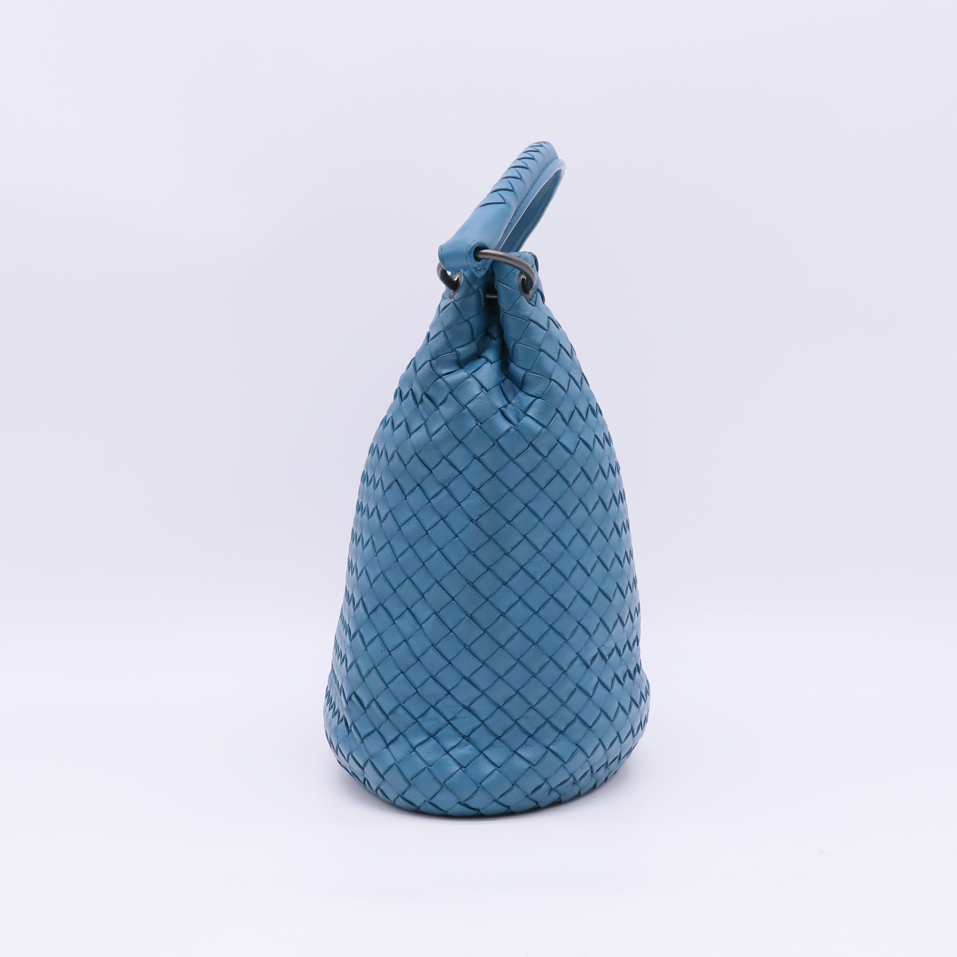 Bucket Bag Intrecciato Nappa Small B23936