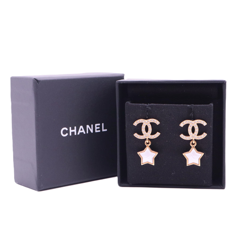 CC Logo Star Earrings Metal twins