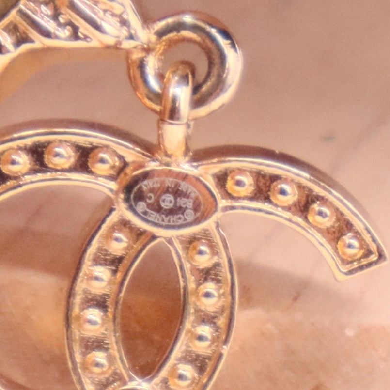 CC Logo Star Earrings Metal twins