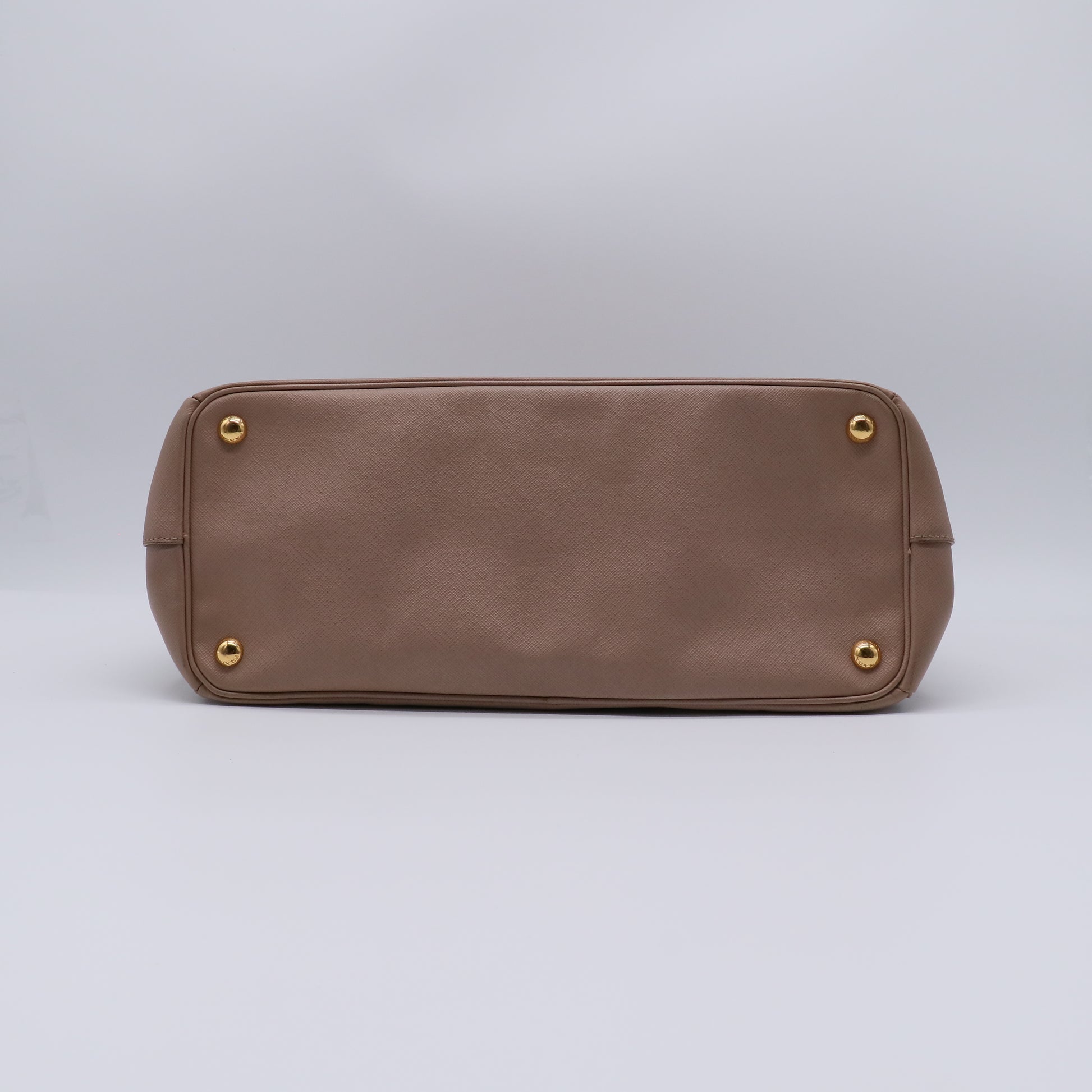 Saffiano  Medium Galleria Double Zip ToteB21481