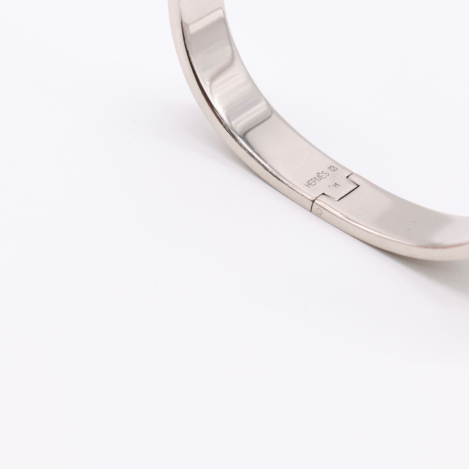 Hermes Enamel Narrow Clic Clac H Bracelet GM White twins W22566