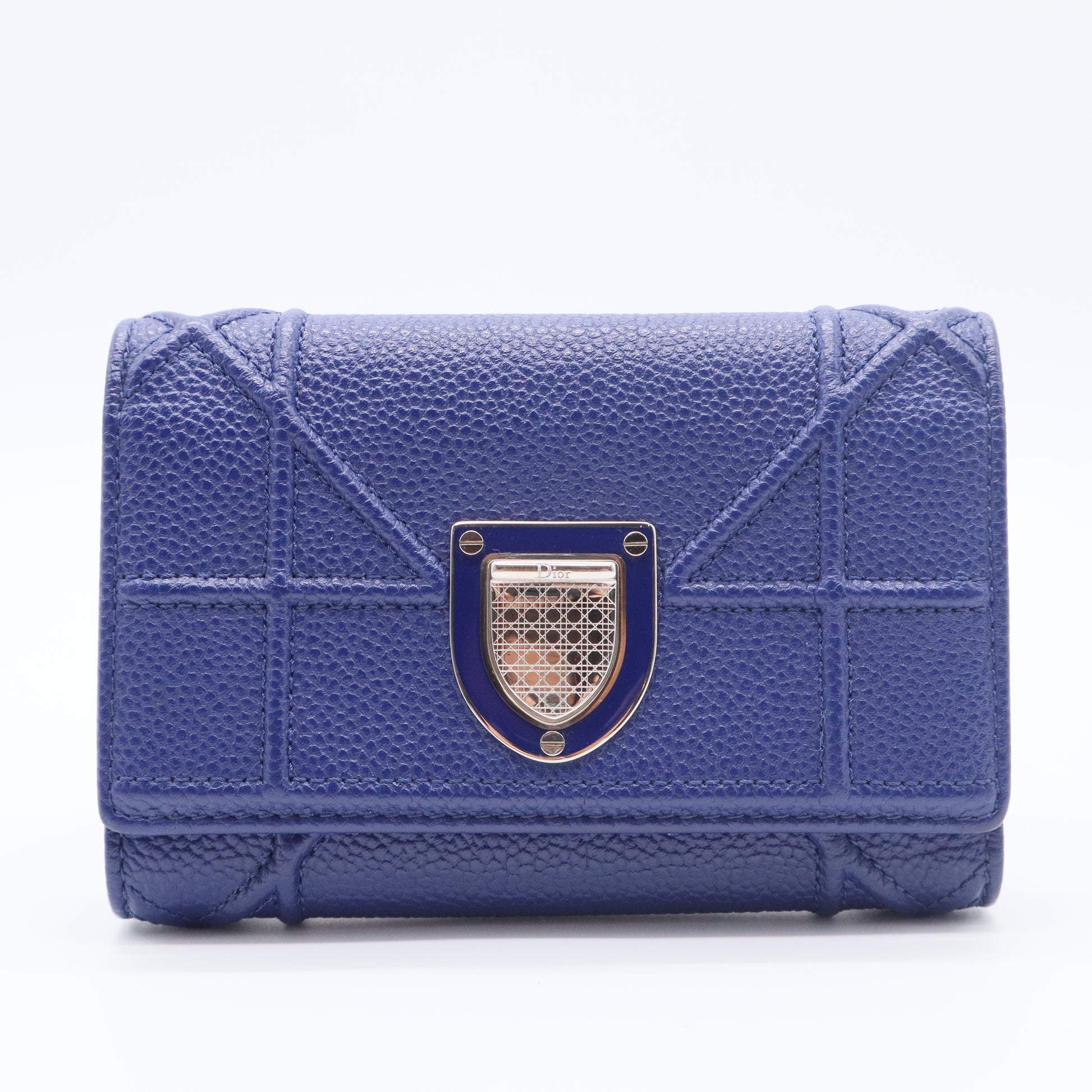 2015 Grained Calfskin Ama Elancee Wallet Blue