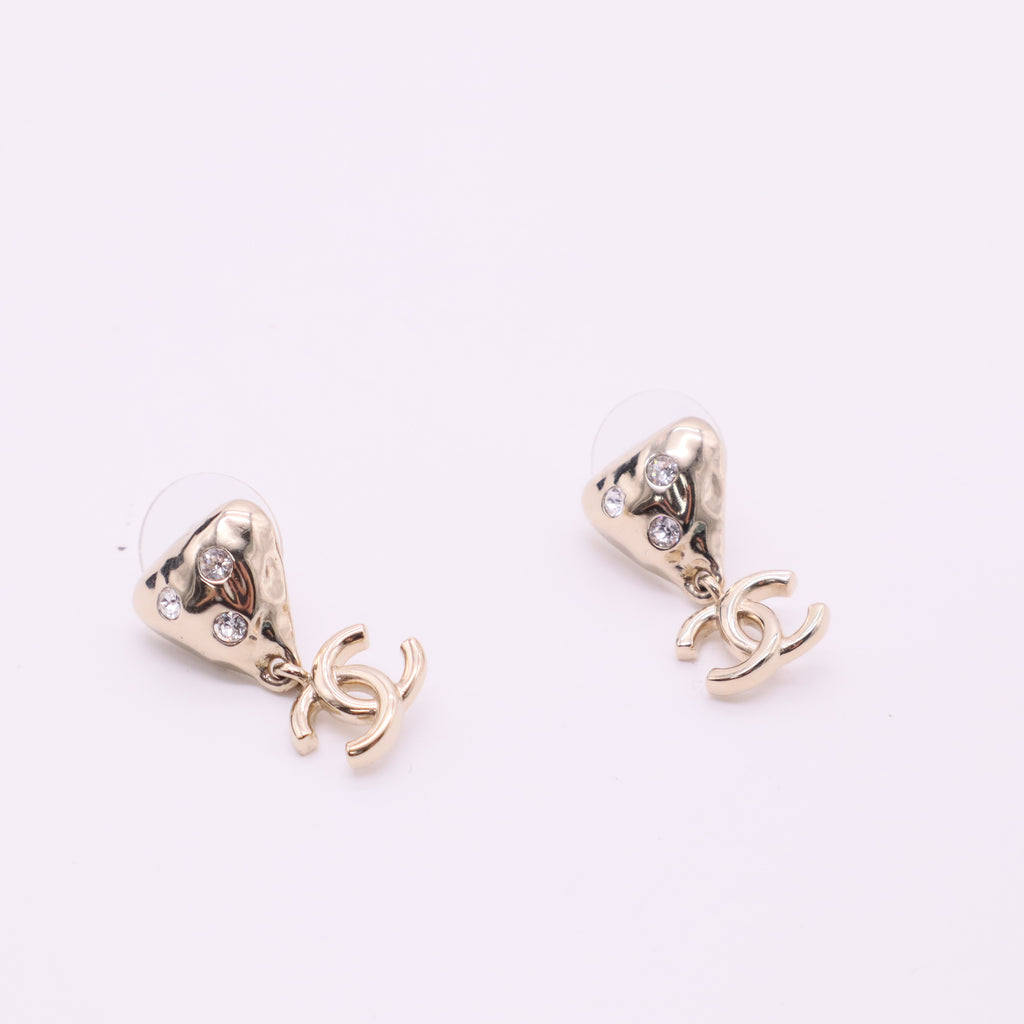 Crystal Strass Heart With CC Logo Drop Earring Gold Twins