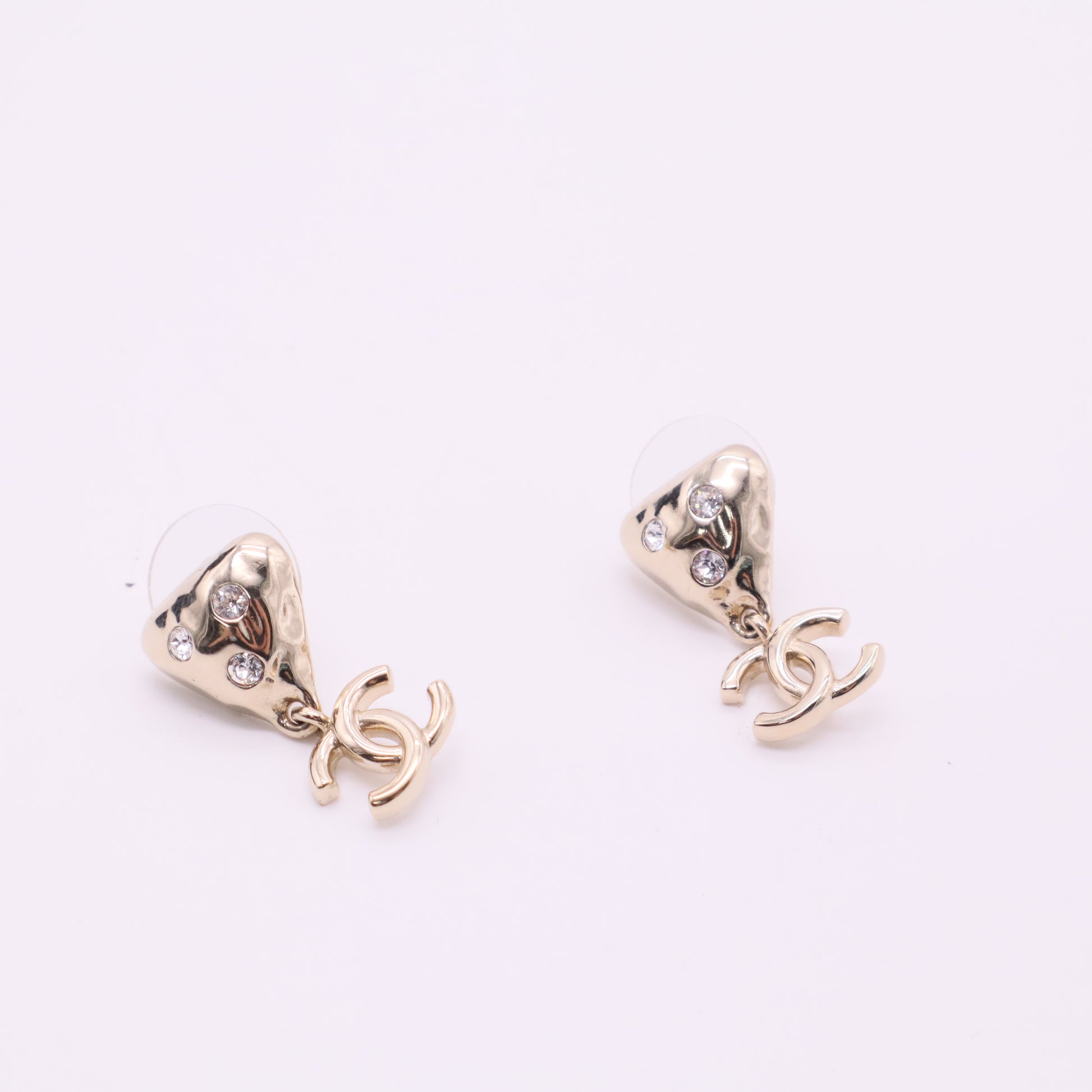 Crystal Strass Heart With CC Logo Drop Earring Gold Twins