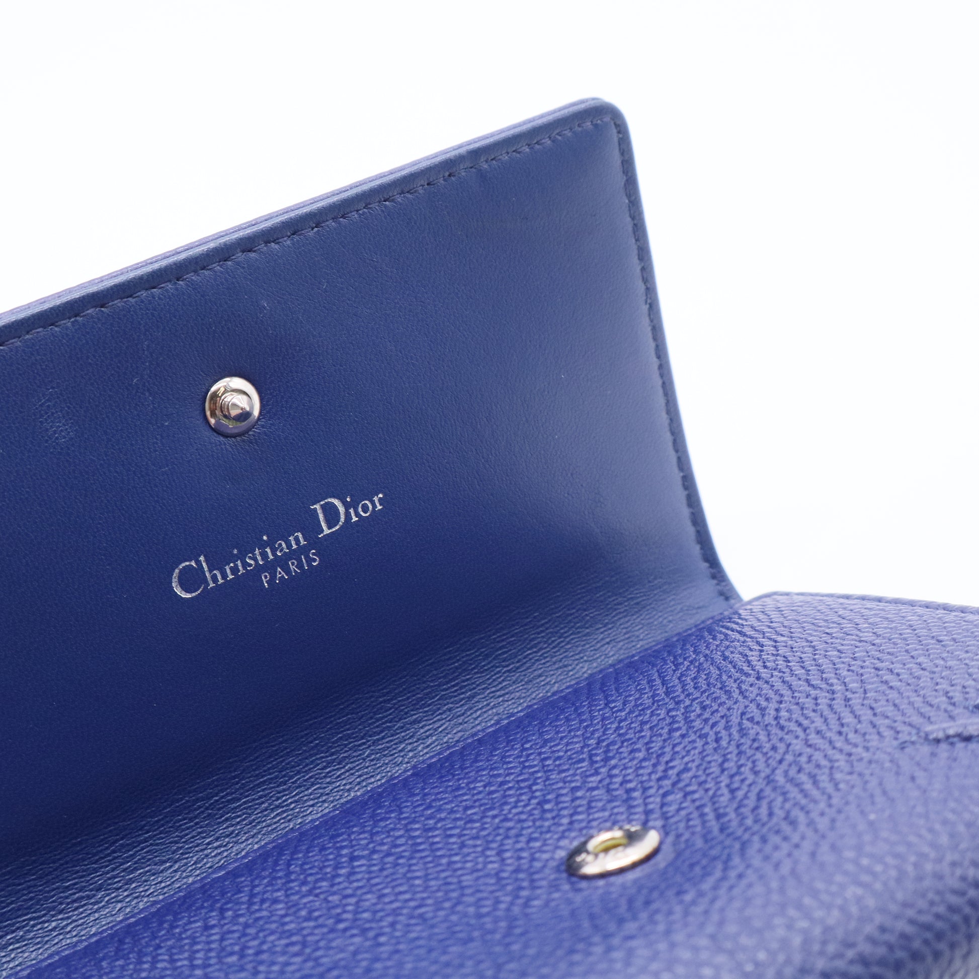 2015 Grained Calfskin Ama Elancee Wallet Blue