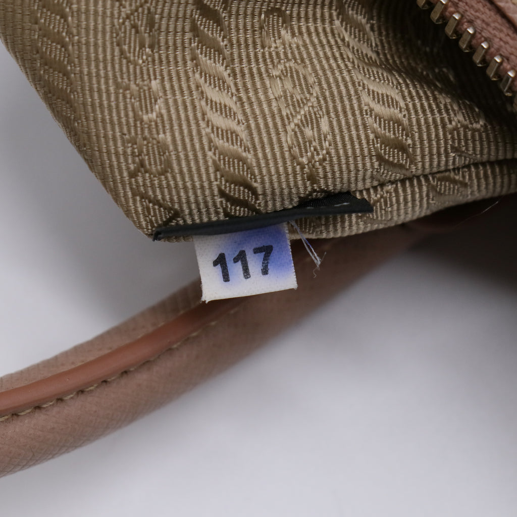 Saffiano  Medium Galleria Double Zip ToteB21481