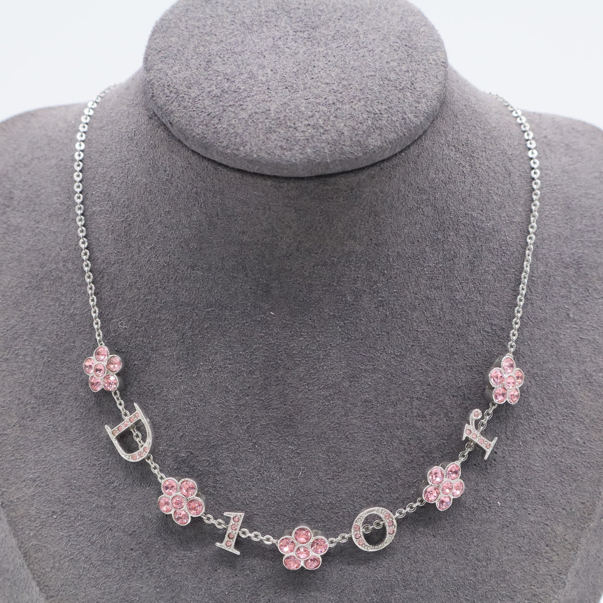 Logo Flower Necklace Metal with Crysta Twins LDJ2773