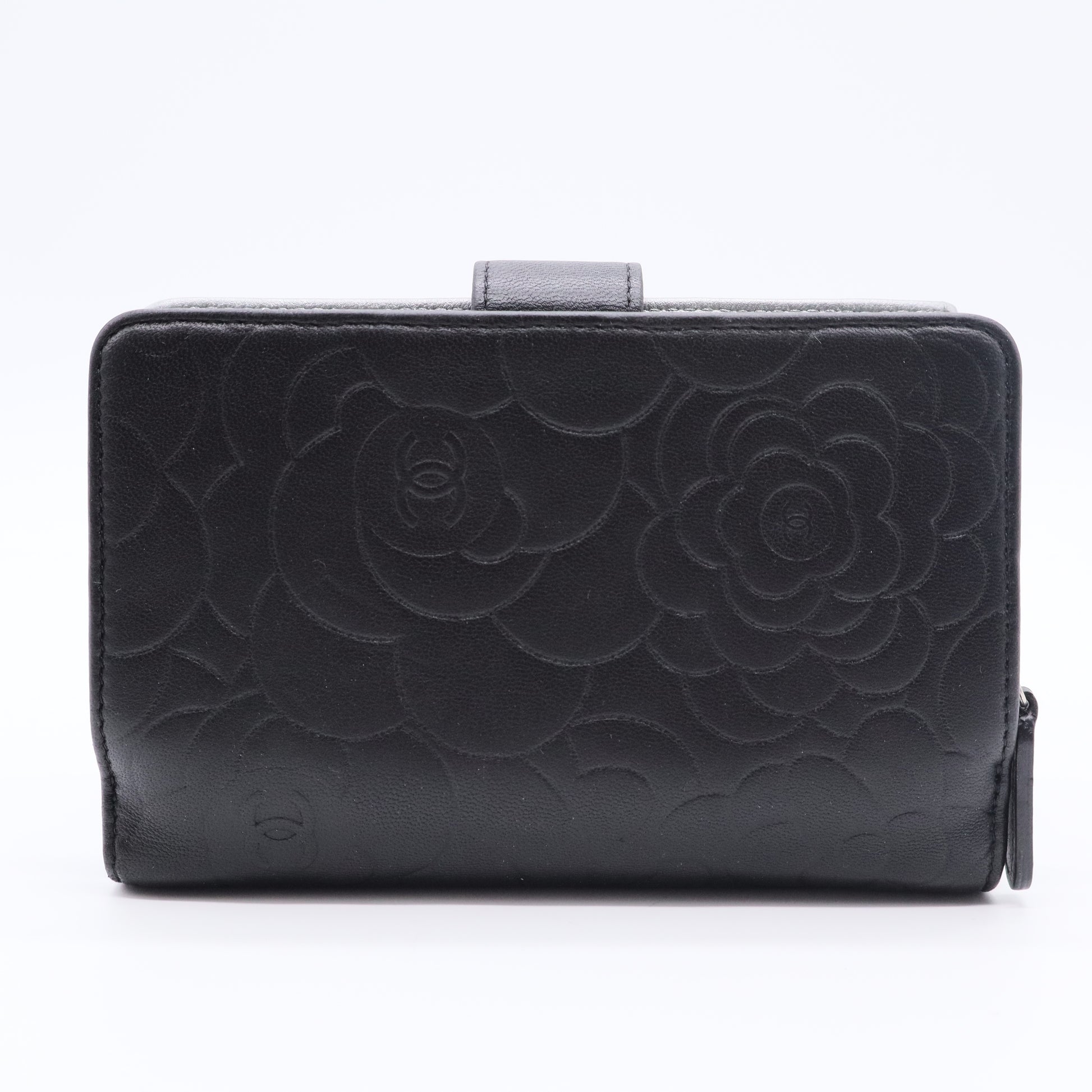 Lambskin Camellia Embossed Zipped Pocket Wallet Black For Gisel