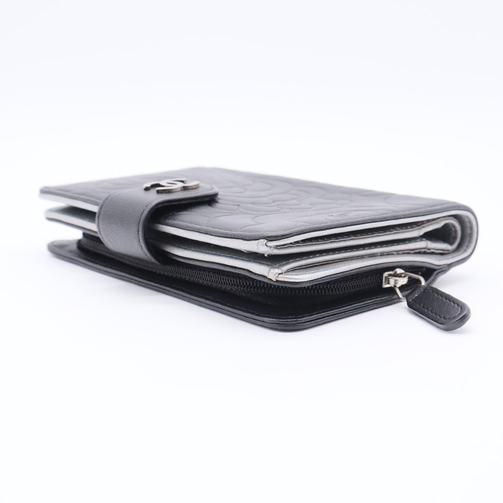 Lambskin Camellia Embossed Zipped Pocket Wallet Black For Gisel