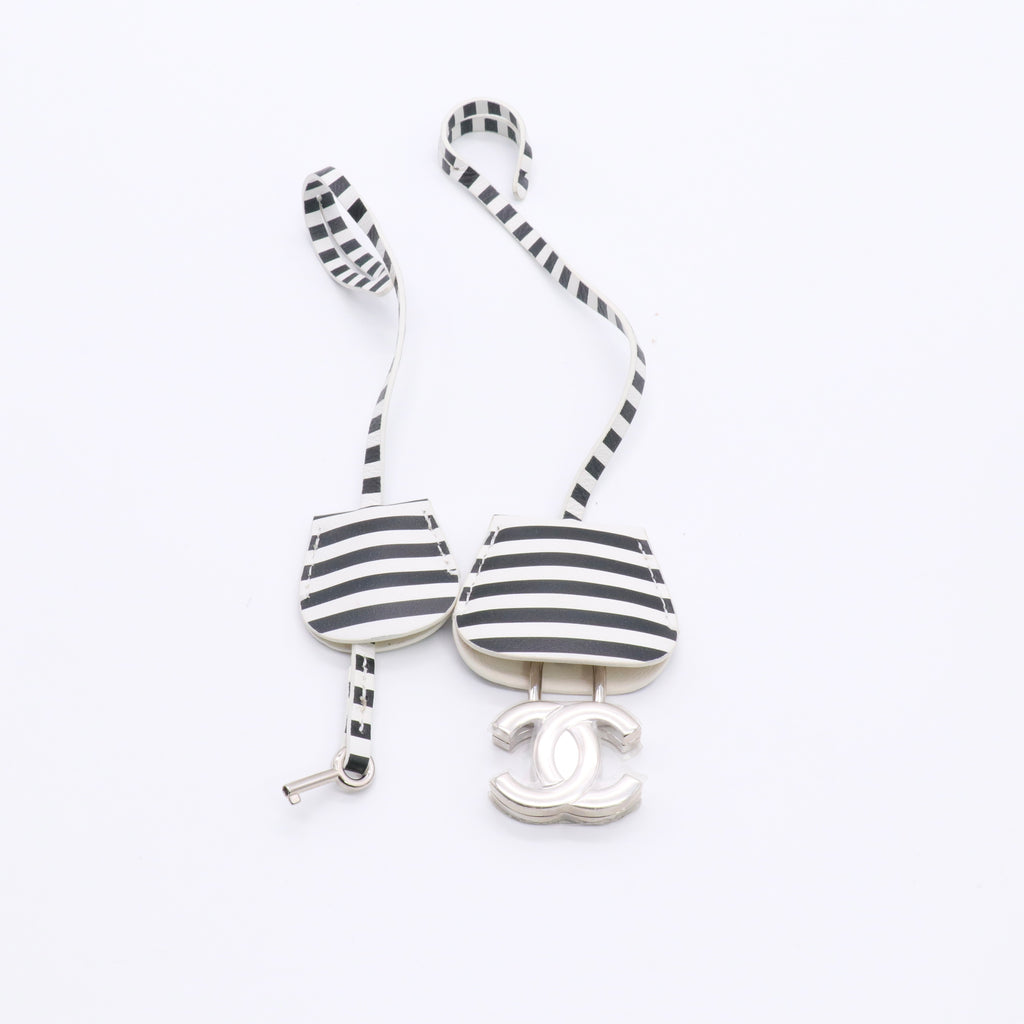 Caviar Quilted Striped Small CC Filigree Vanity Case White Black twins