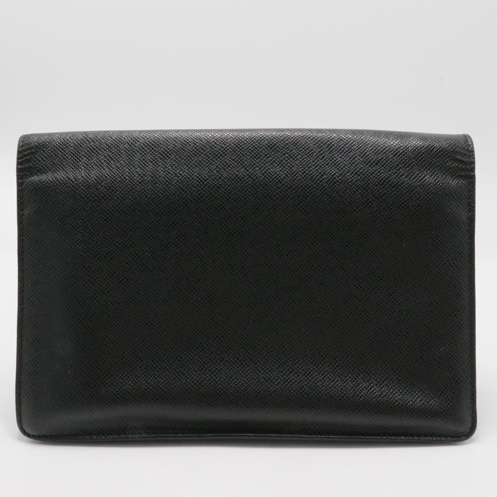 Belaia Clutch Taiga Leather