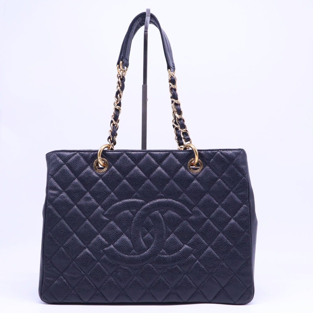 Grand Shopping Tote Quilted Caviar B20861