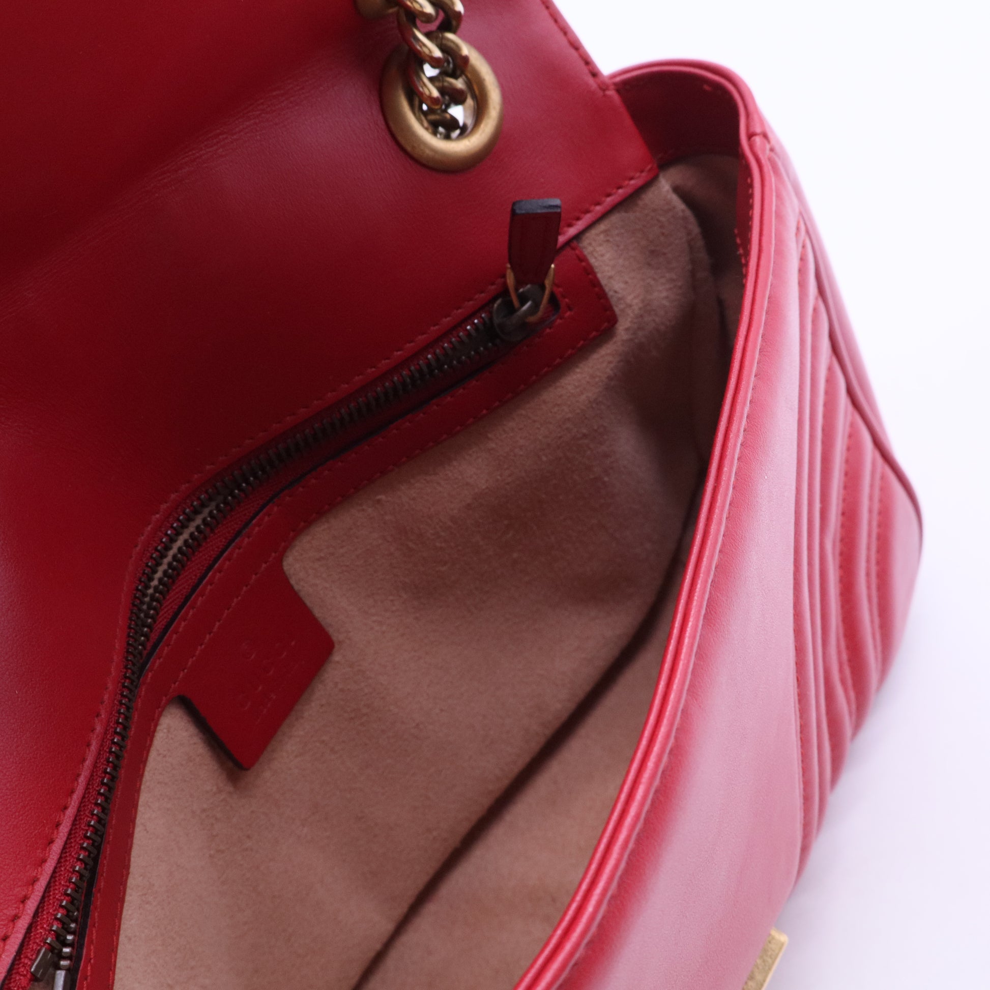 Small GG Marmont Matelasse Shoulder Bag B20179