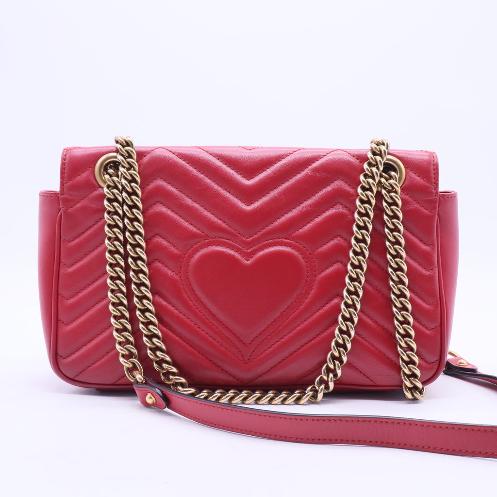 Small GG Marmont Matelasse Shoulder Bag B20179