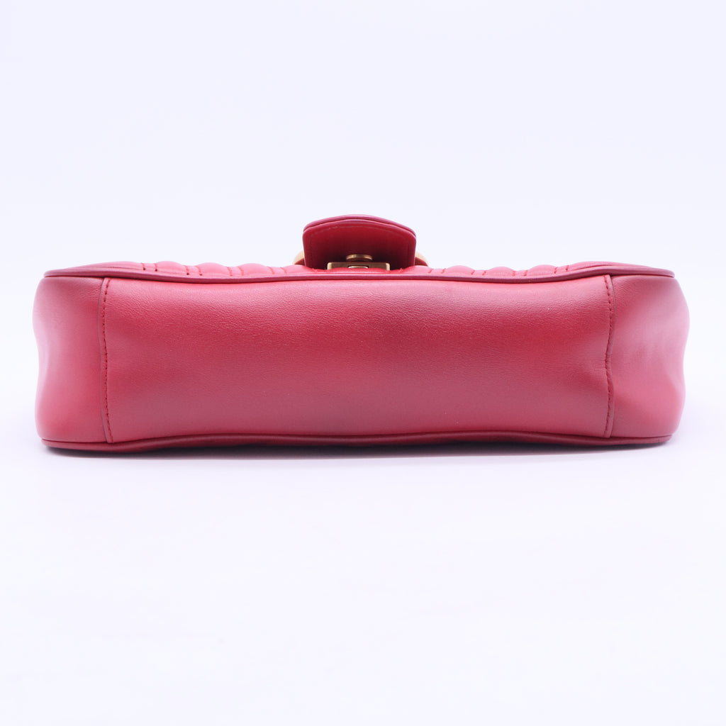 Small GG Marmont Matelasse Shoulder Bag B20179