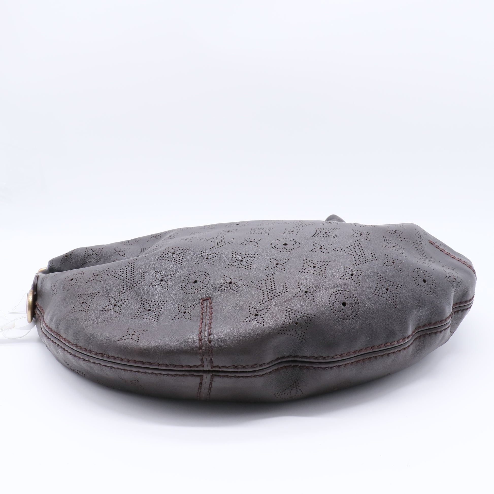 Louis Vuitton Onatah GM Mahina Leather Hobo Bag twins B22022