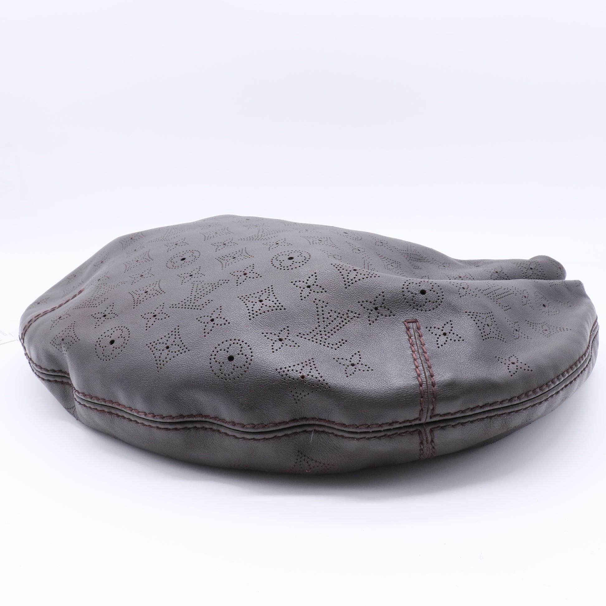 Louis Vuitton Onatah GM Mahina Leather Hobo Bag twins B22022