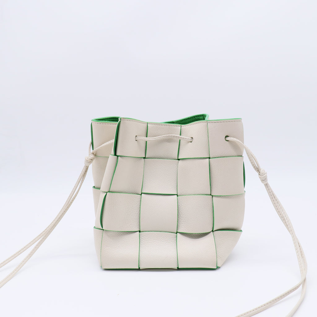 Bottega Veneta Cassette Small Bucket Bag (Edge Paint)  B22056