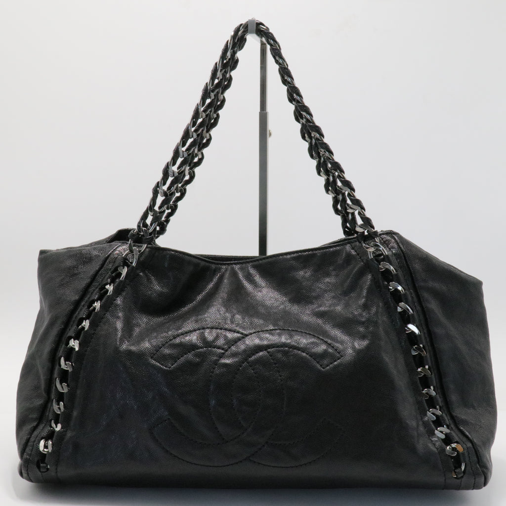 Modern Chain Tote Caviar East West