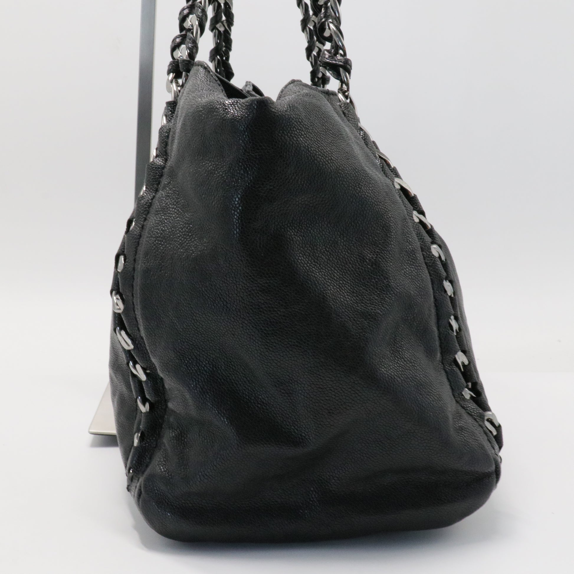 Modern Chain Tote Caviar East West