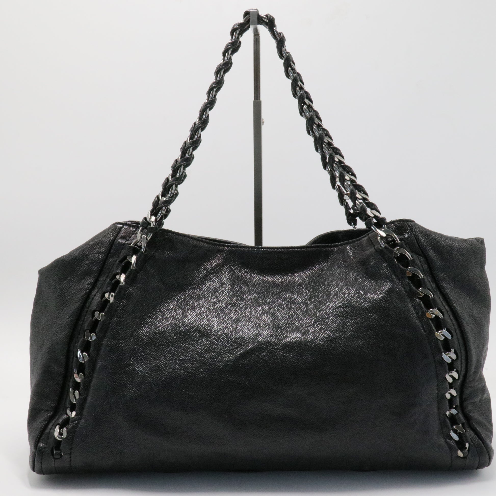 Modern Chain Tote Caviar East West
