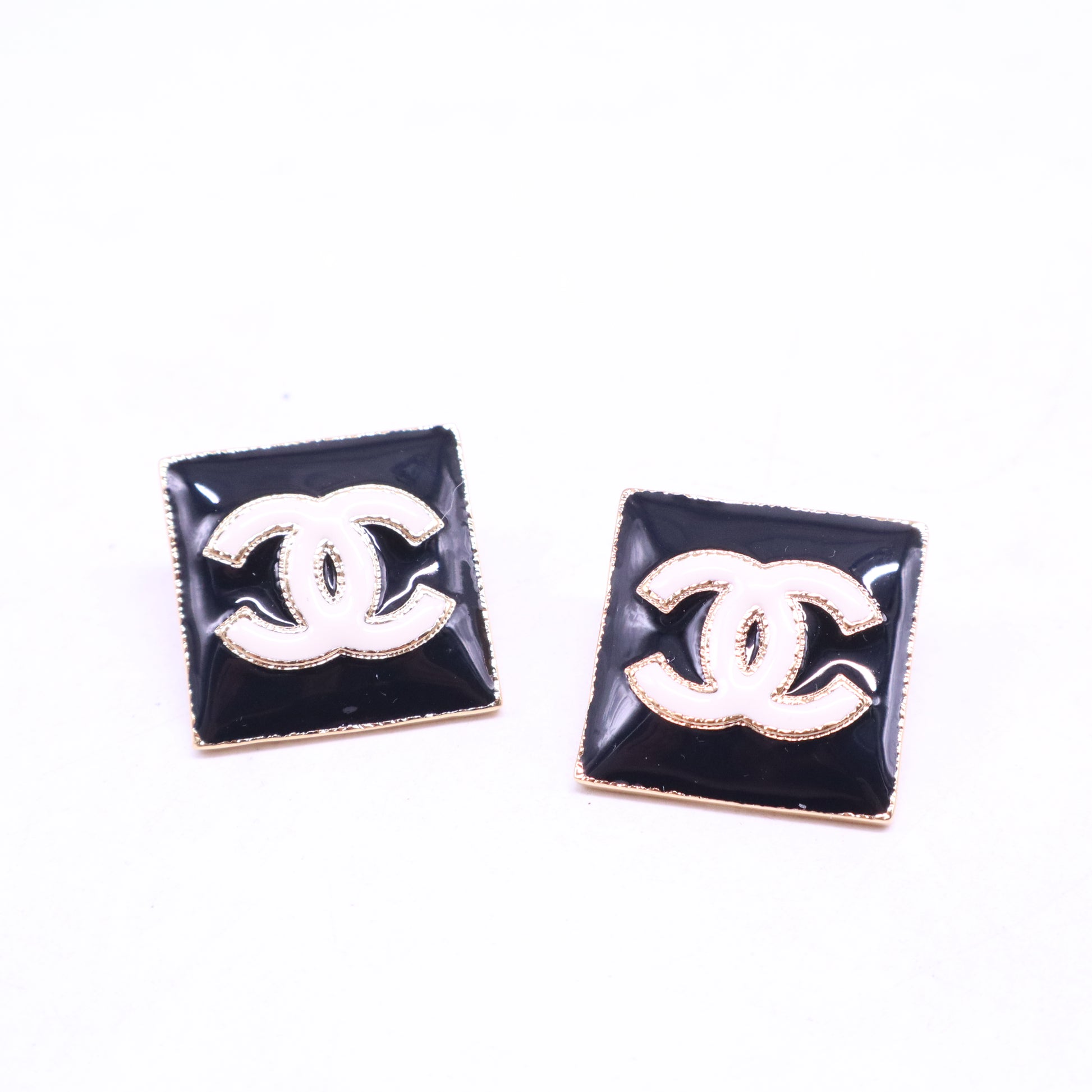Coco Mark Stud W20517