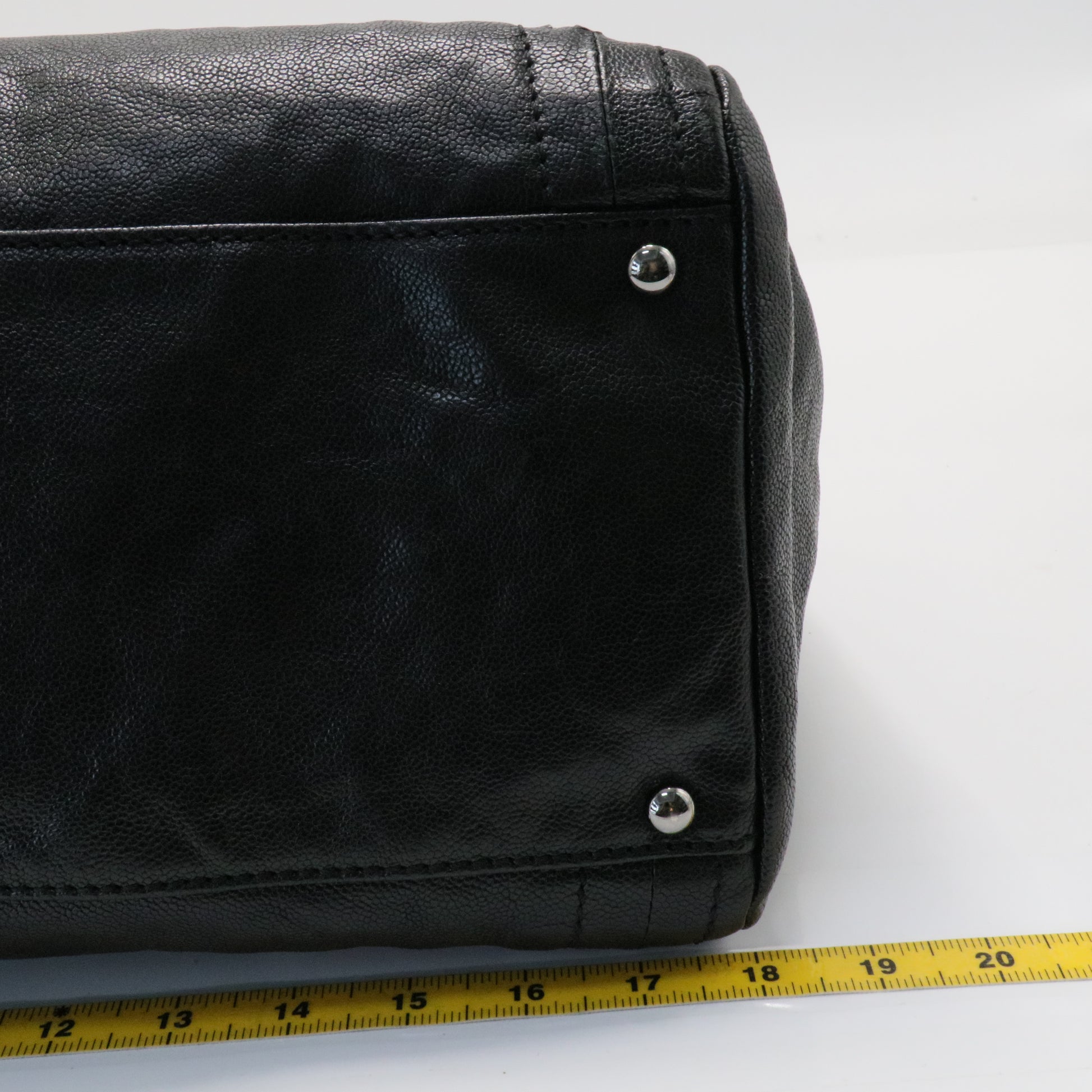 Modern Chain Tote Caviar East West
